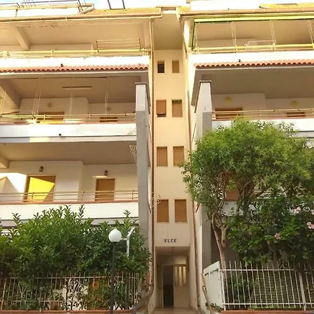 Daire Isola Felice Scalea